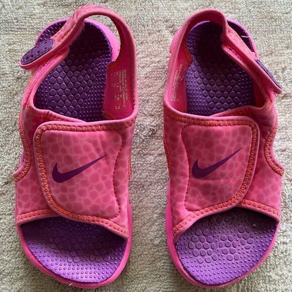 Girls Nike Sunray sandals - Picture 2 of 3